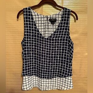 LIZ CLAIBORNE~ SLEEVELESS BLOUSE~NAVY~ M
